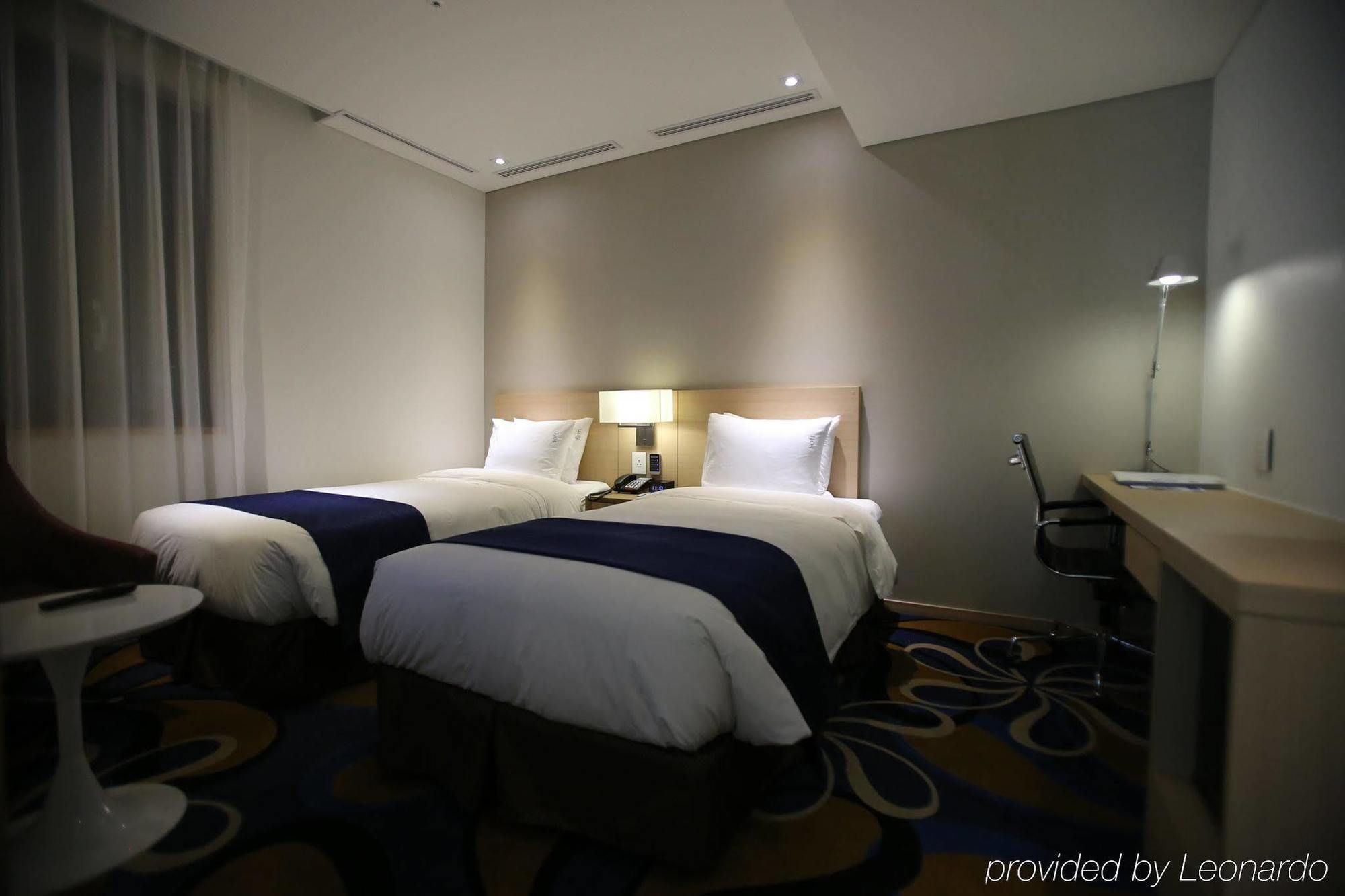 Travelodge Myeongdong Euljiro Szöul Kültér fotó