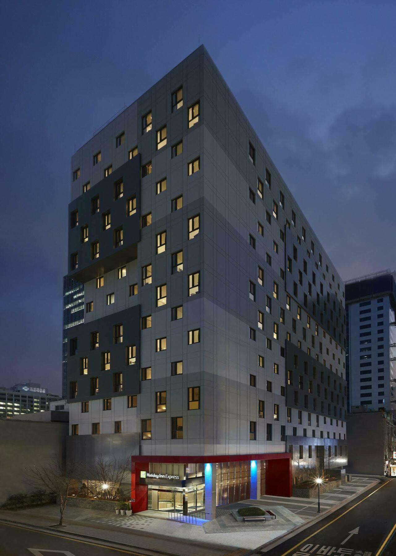 Travelodge Myeongdong Euljiro Szöul Kültér fotó